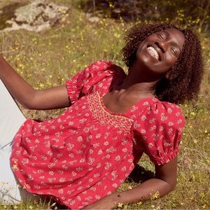 Sonmer || NWT ||  Red Hand Crochet Puff Sleeve Blouse